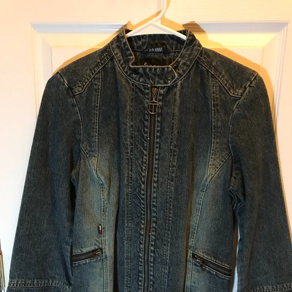EUC Distressed Tommy Hilfiger Women's Jean Jacket Size L - Picture 1 of 4